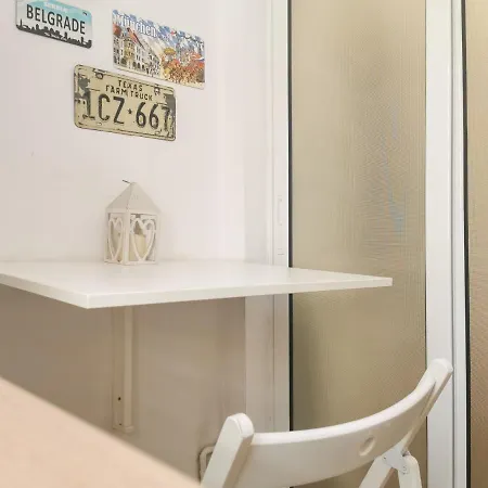 Charming Modern Apartment, Minutes From Downtown Cluj-Napoca