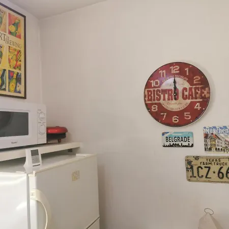 Charming Modern Apartment, Minutes From Downtown Apartment Cluj-Napoca